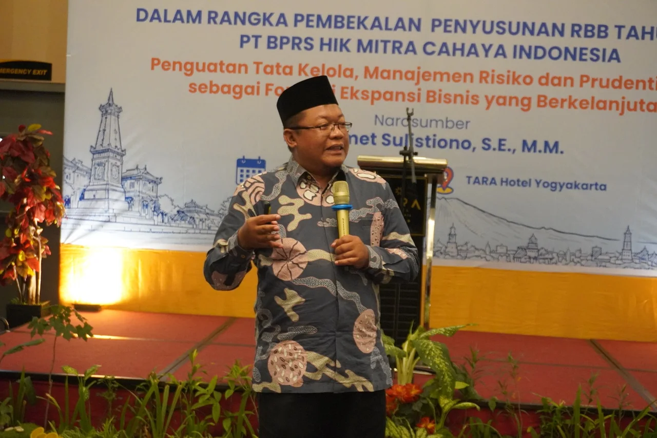 Foto:&nbsp;Komisaris Utama BPR Syariah MCI, Dede Haris Sumarno.